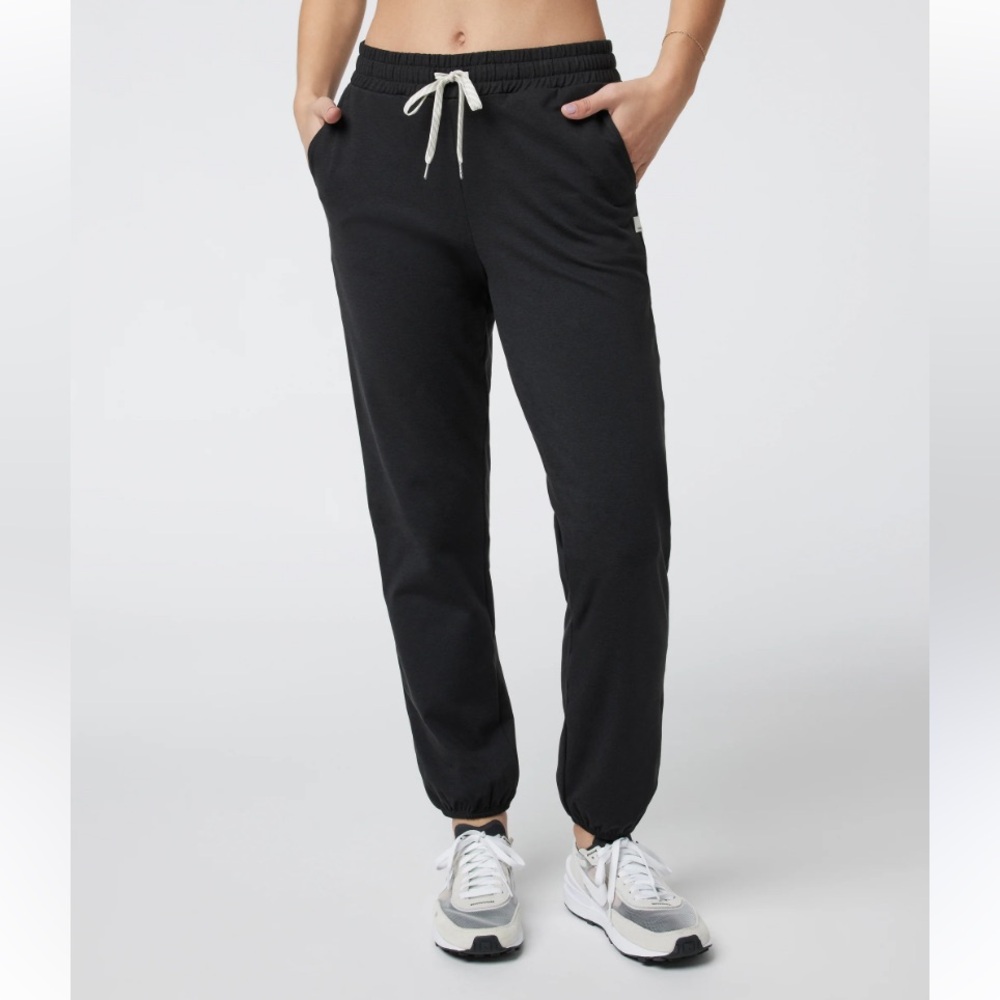 Vuori Black Track Joggers with Cream Drawstring